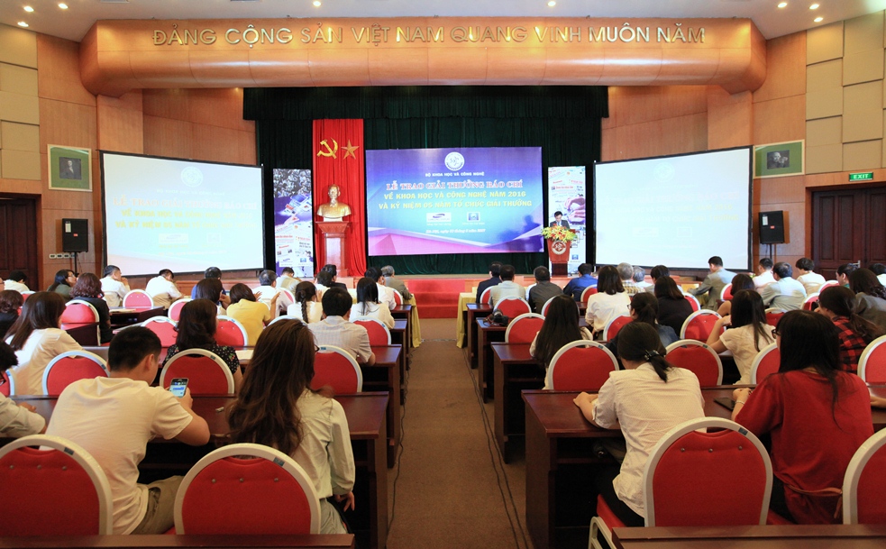 Trao giải thưởng báo chí về KH&CN năm 2016 và kỷ niệm 5 năm tổ chức Giải thưởng báo chí về KH&CN